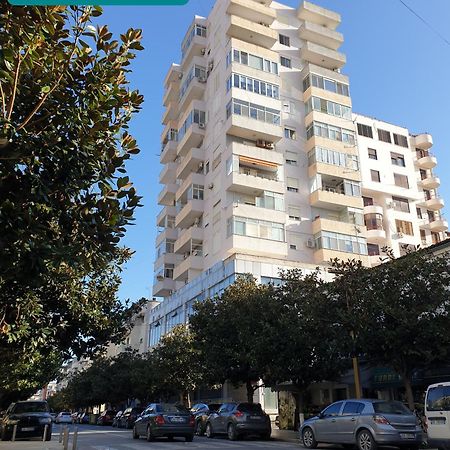 3 New Apartments In The City Centre Durres Exterior photo